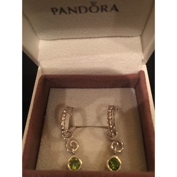 peridot earrings pandora